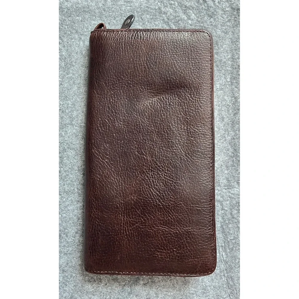 NWOT Wilsons Leather Pelle Studio brown leather zip-around travel organizer